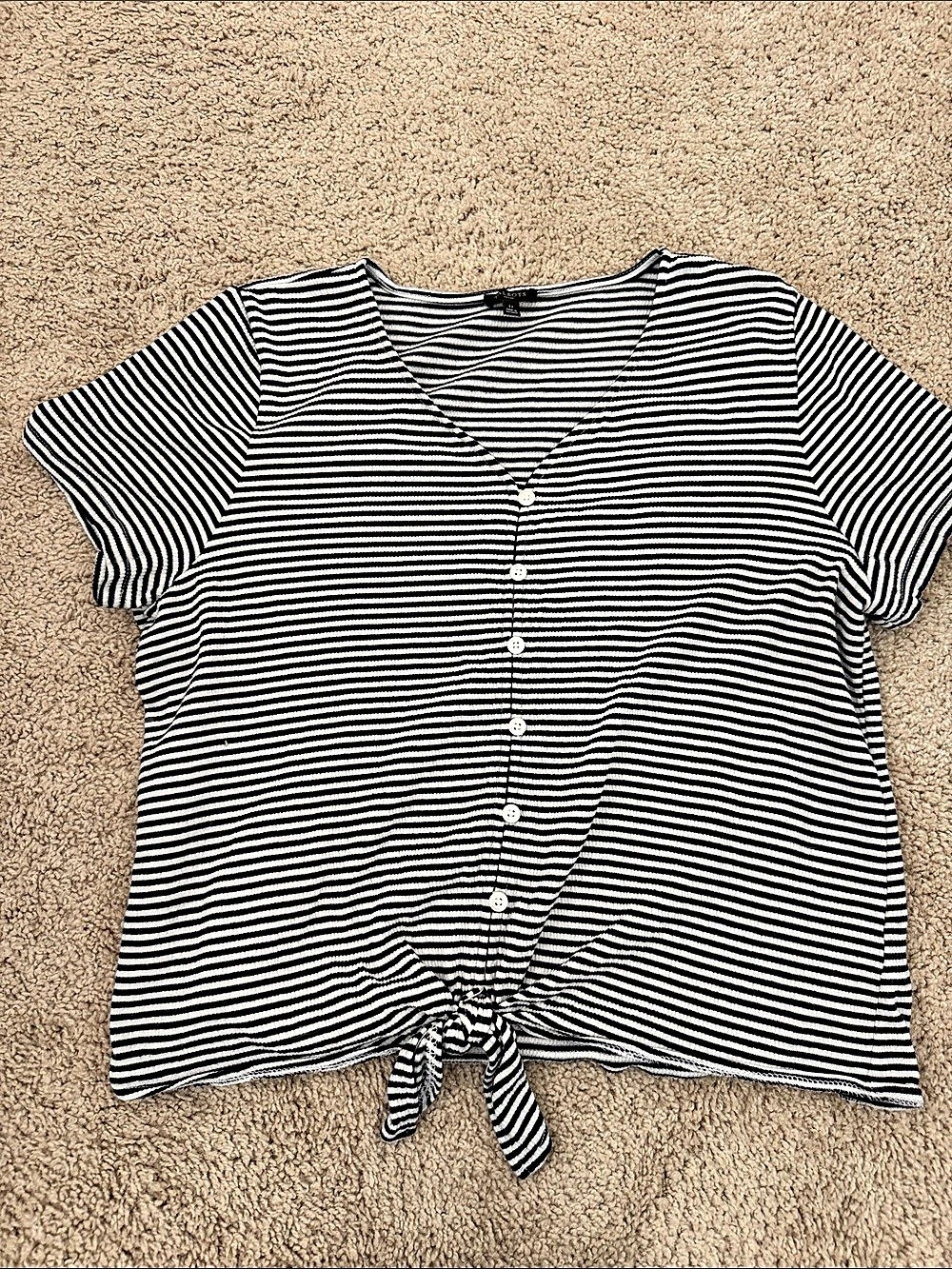 Talbots Striped Tie-Hem Top in Black & White Size Large Petite